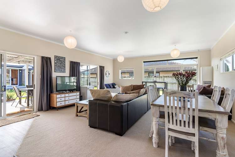217 Port Road Whangamata_12