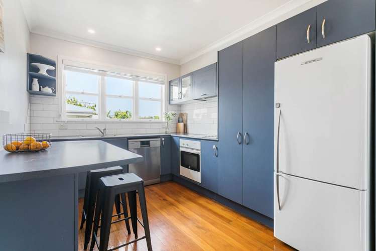 1/86 Lake Road Northcote_7