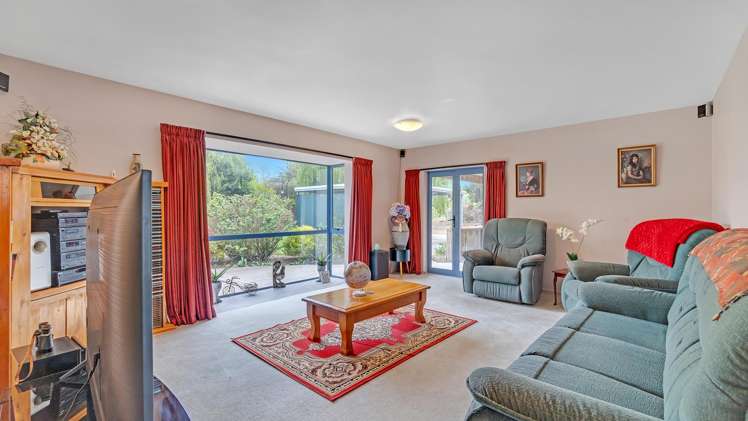 24 Newcombes Road Amberley_8