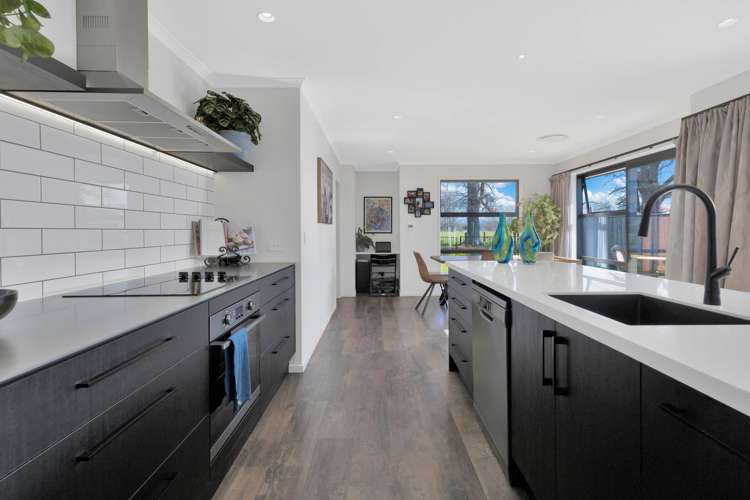 63 Quinn Crescent Woodend_2