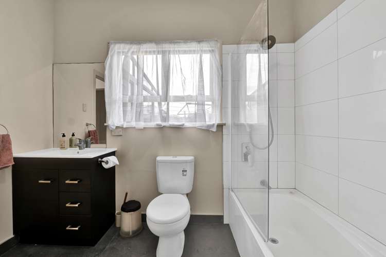 23 Waimea Street Westown_17