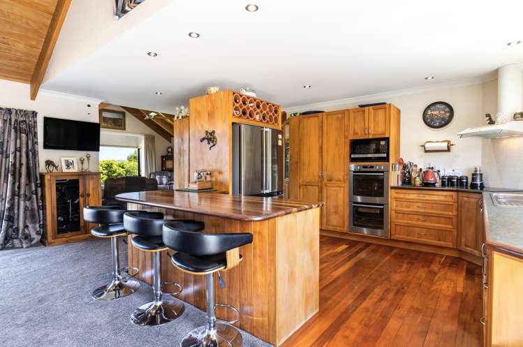 659 Whangamata Road Kinloch_7