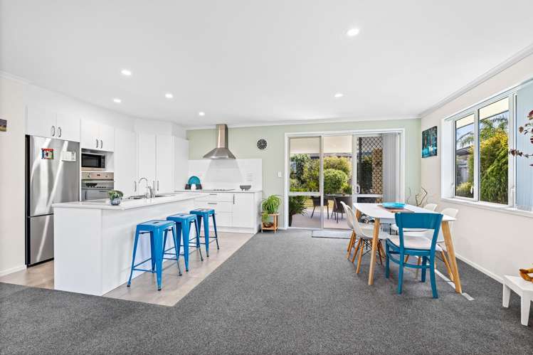 30 Key West Drive One Tree Point_11