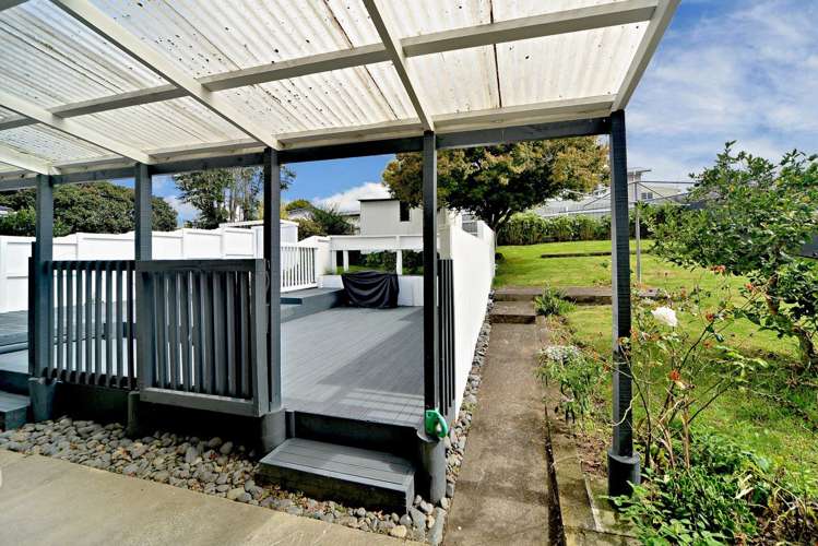 8 Valencia Place Manurewa_13
