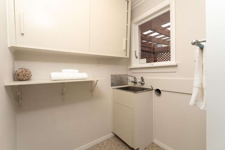 9 Honeystone Street Helensburgh_18