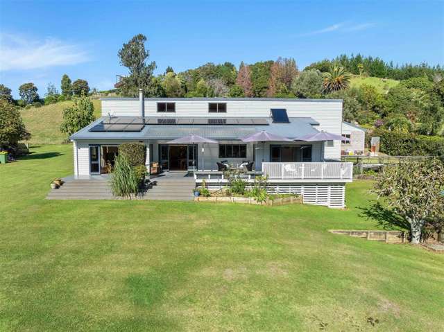 A Slice Of Whangamata Heaven