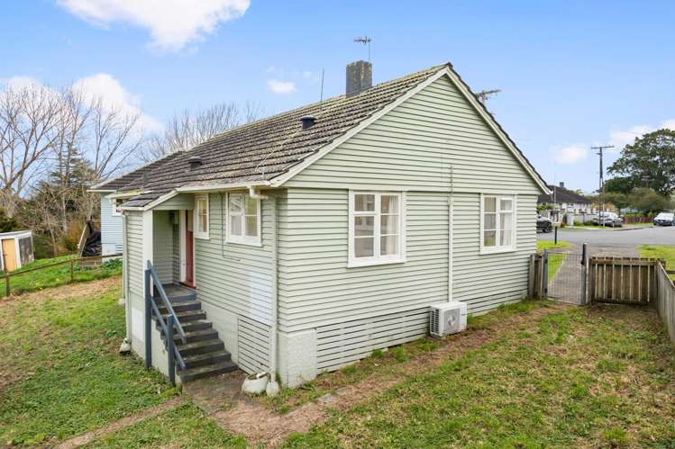 8 Tate Place Otara_12