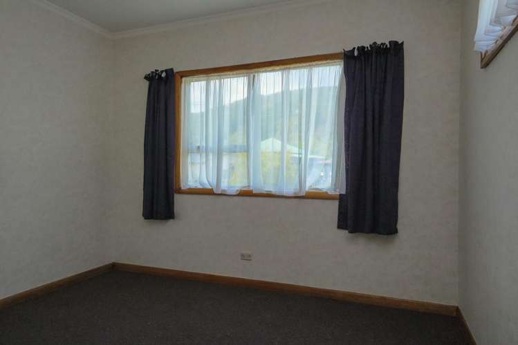 1 Ross Street Dunollie_23