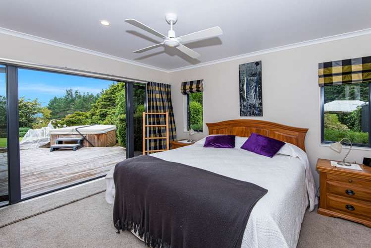 21 Going Road Matarau_10