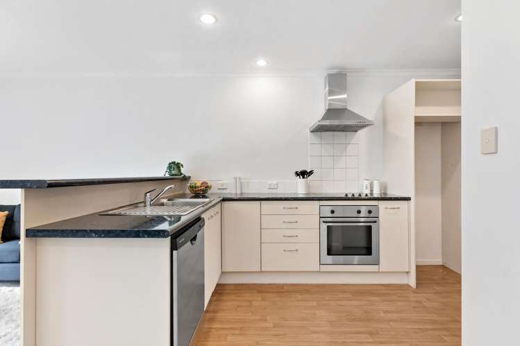 6/15 Harbour View Road Te Atatu Peninsula_3