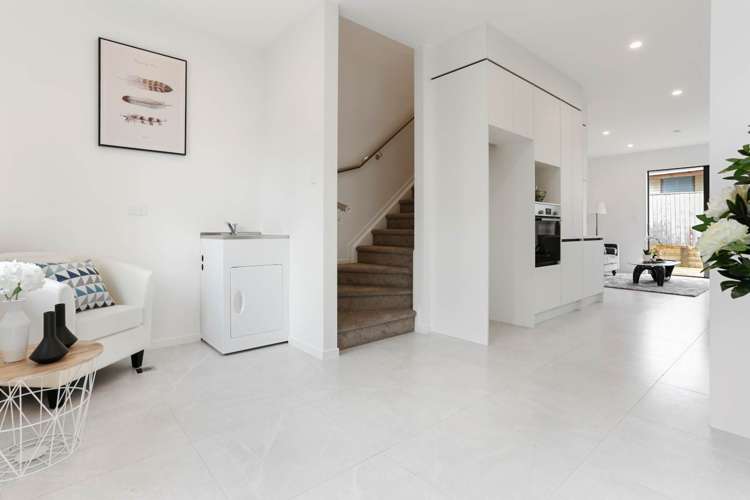 38 Whitley Crescent Otara_4