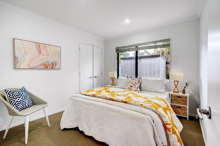 16 Turnberry Drive Wattle Downs_10