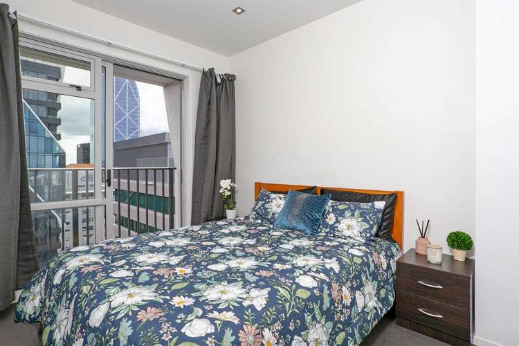 18D/16 Gore Street City Centre_4