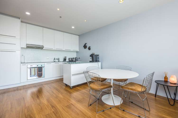 601/18 Beach Road Auckland Central_7