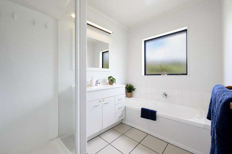 93 Orion Drive Welcome Bay_21