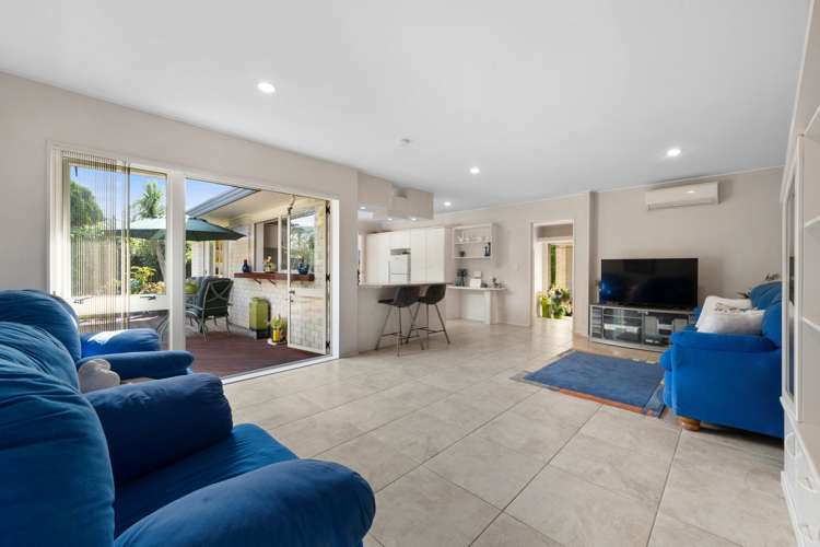 24 Aristoy Close Conifer Grove_14