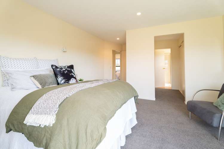 35 Ring Lane Paparangi_11