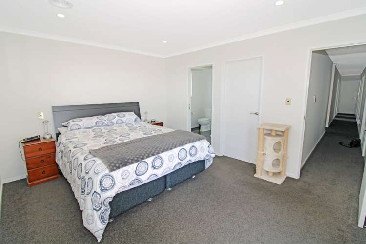 1 Ongarui Close Whalers Gate_12