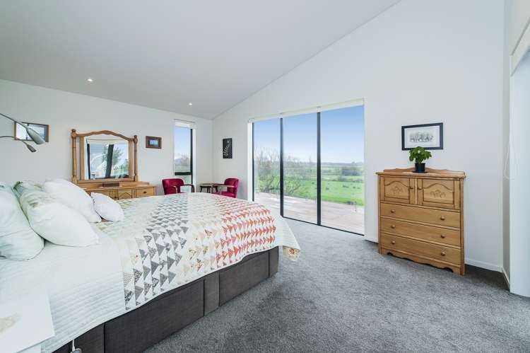 225 Ashley Road Cust_14