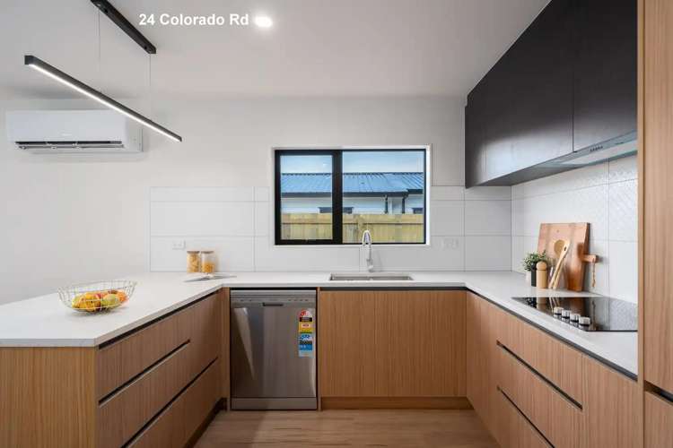 24 & 26 Colorado Road Totara Park_12