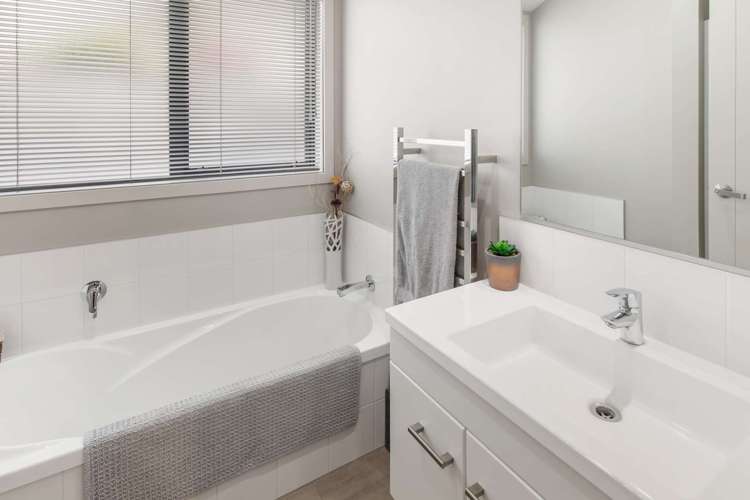 7 Levi Place Kelvin Grove_17