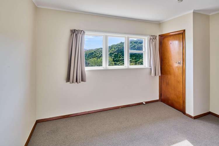 3 - 5 York Place Cannons Creek_9
