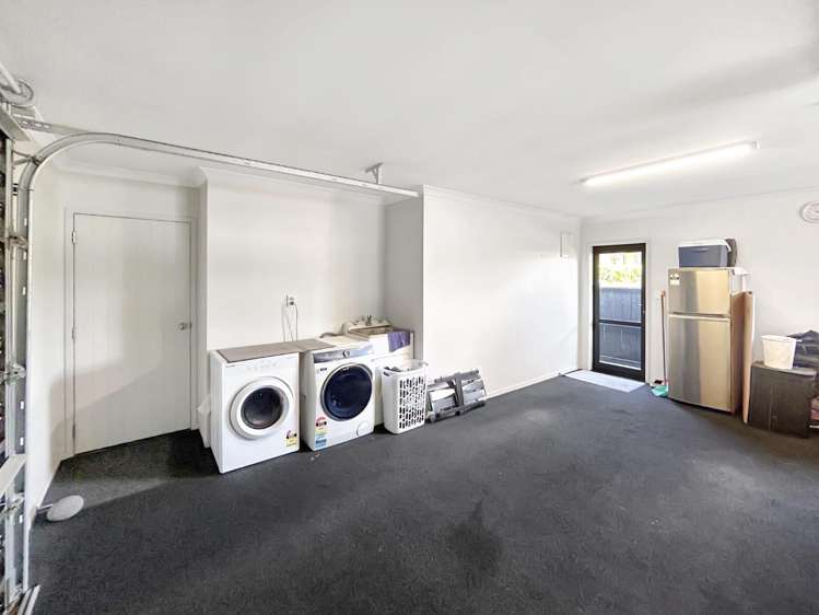 24 Coby Sydney Drive 10825_18