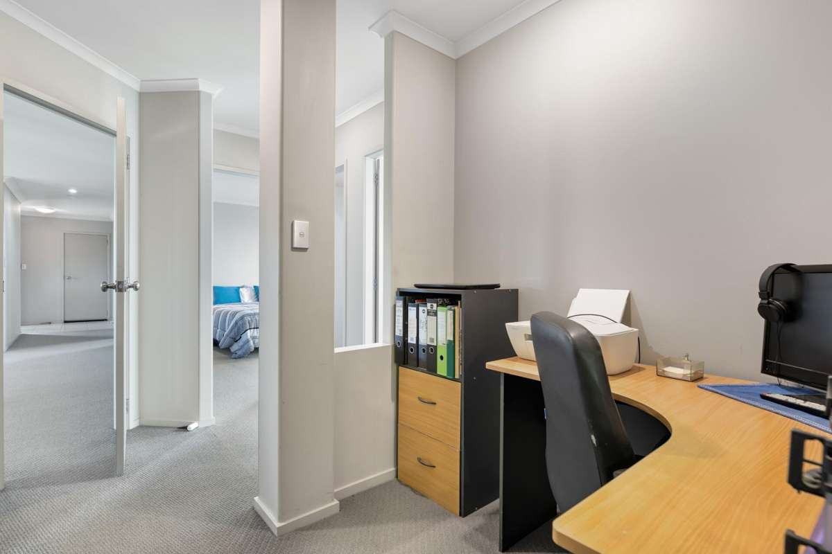 50 Roxbury Place_4