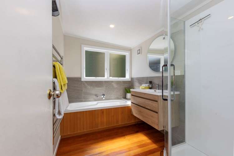 4 Ewing Road Laingholm_16