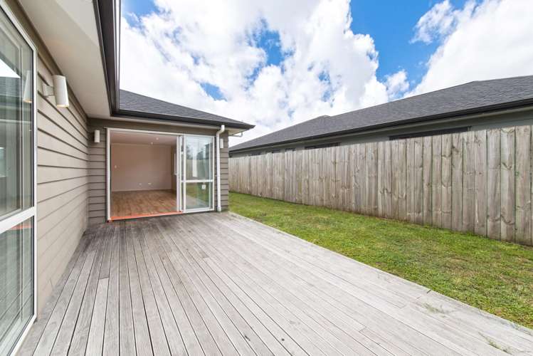 15 Yatterina Avenue Takanini_10