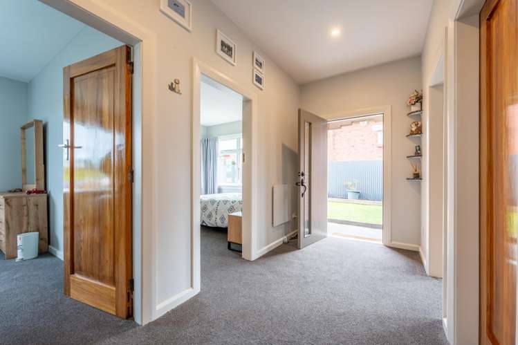 12 Livingstone Street West End_18