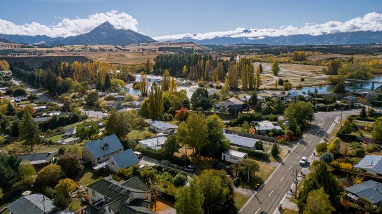 18 Dale Street Albert Town_6