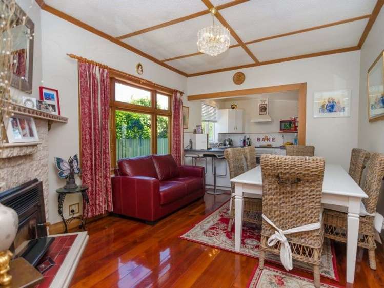 2 Garrison Street Carterton_5