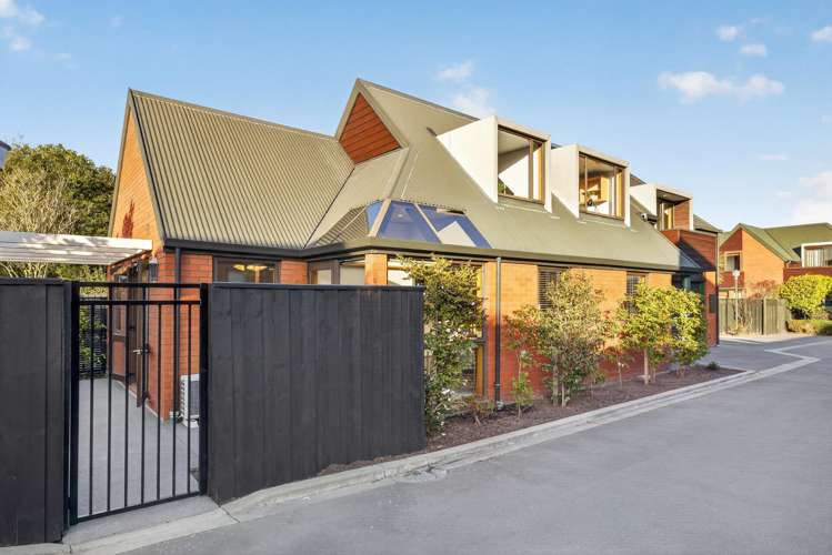 12/37 Cornwall Street Saint Albans_41