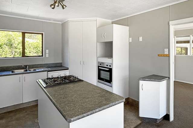 74 Lookout Road Parapara_4