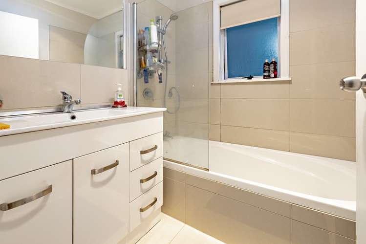 142 Russell Road Manurewa_16