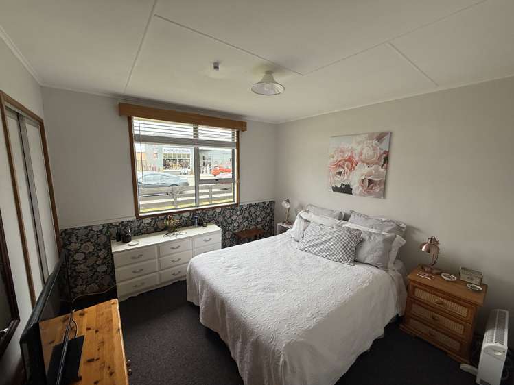 5 Waikawa Road Owaka_5