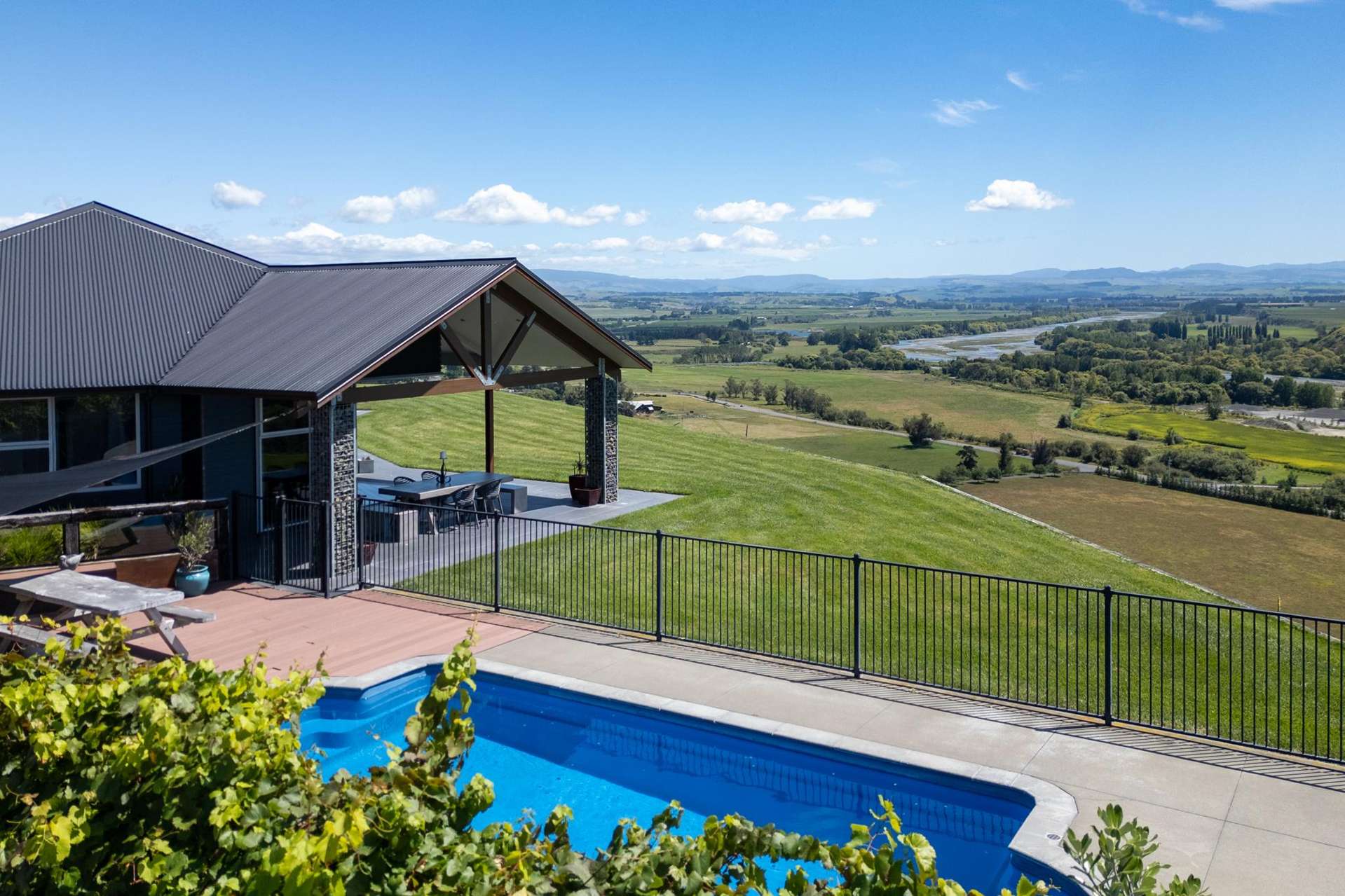 3369 State Highway 50 Maraekakaho_0