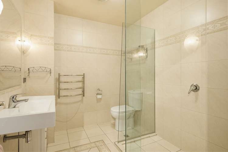 10/24 Quiet Woman Way Monaco_13