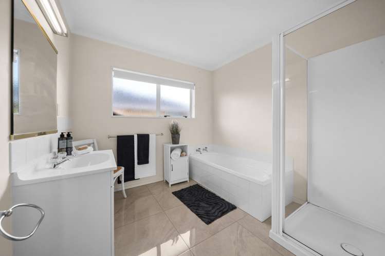 9 Hogg Crescent Masterton_9