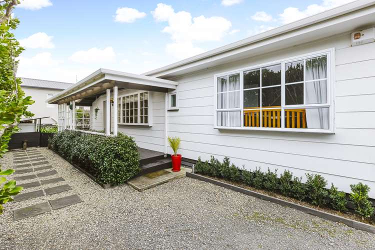 62a Wharf Road Clarks Beach_13