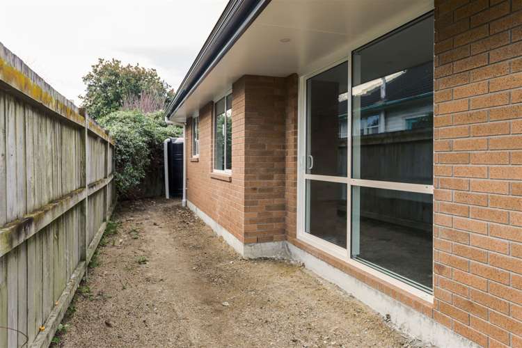 1 Sare Crescent Fairfield_13