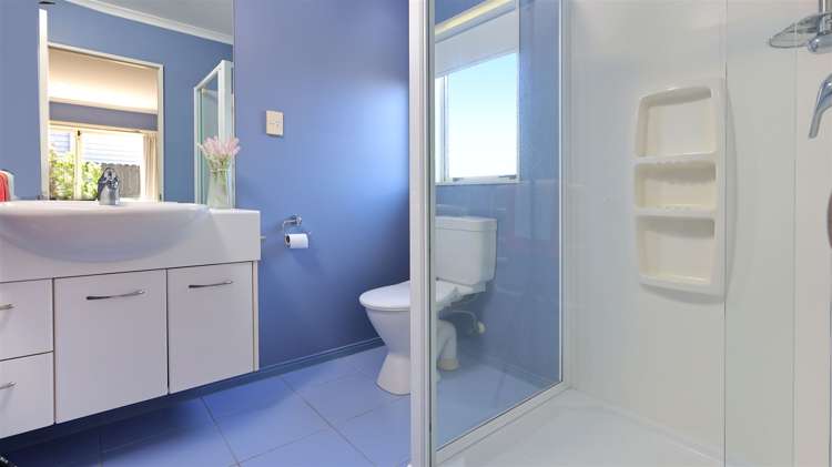 22 Espalier Drive Henderson_12