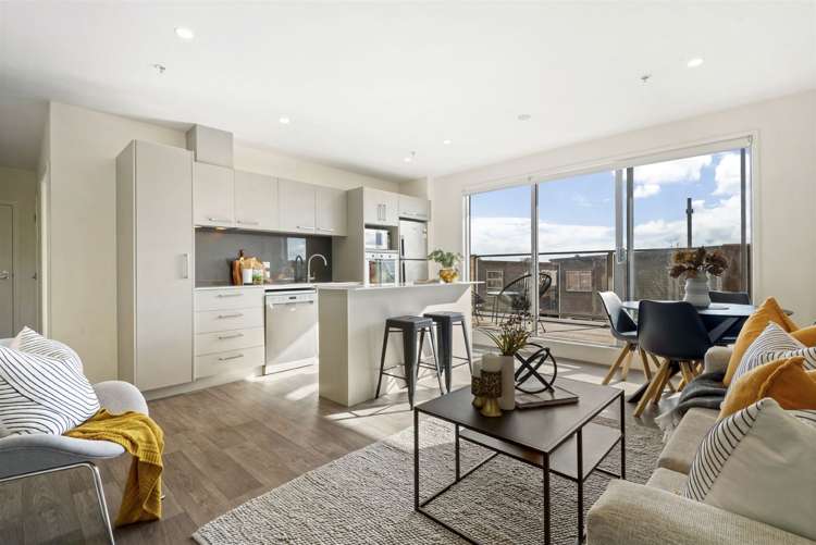 102D/160 Hobsonville Point Road_0