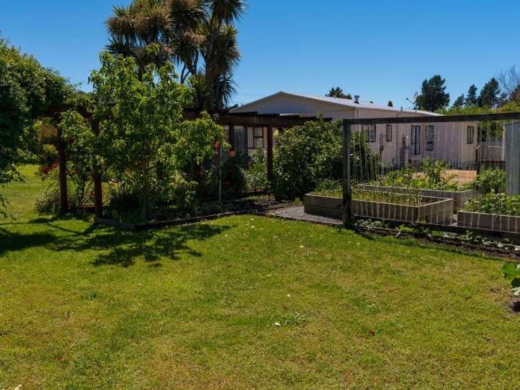 13 Miro Street Rarangi_15