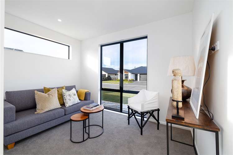 5 Florence Drive Lincoln_9