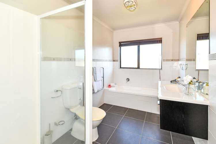 11 Woodberry Drive Flat Bush_18