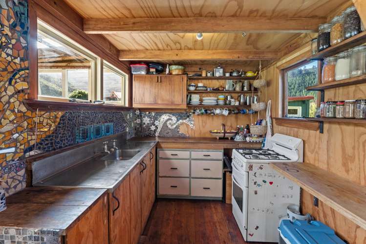 1202 Otaki Gorge Road Te Horo_5