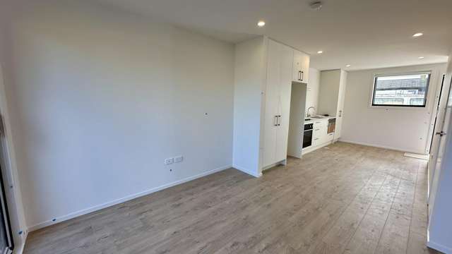 7/4 Mead St Avondale_2