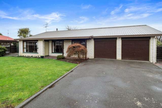 Great location, ready to move in!